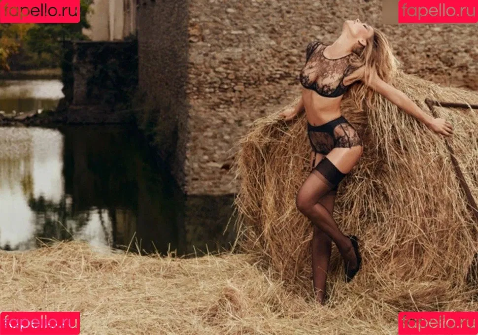 Bar Refaeli Onlyfans Photo Gallery 