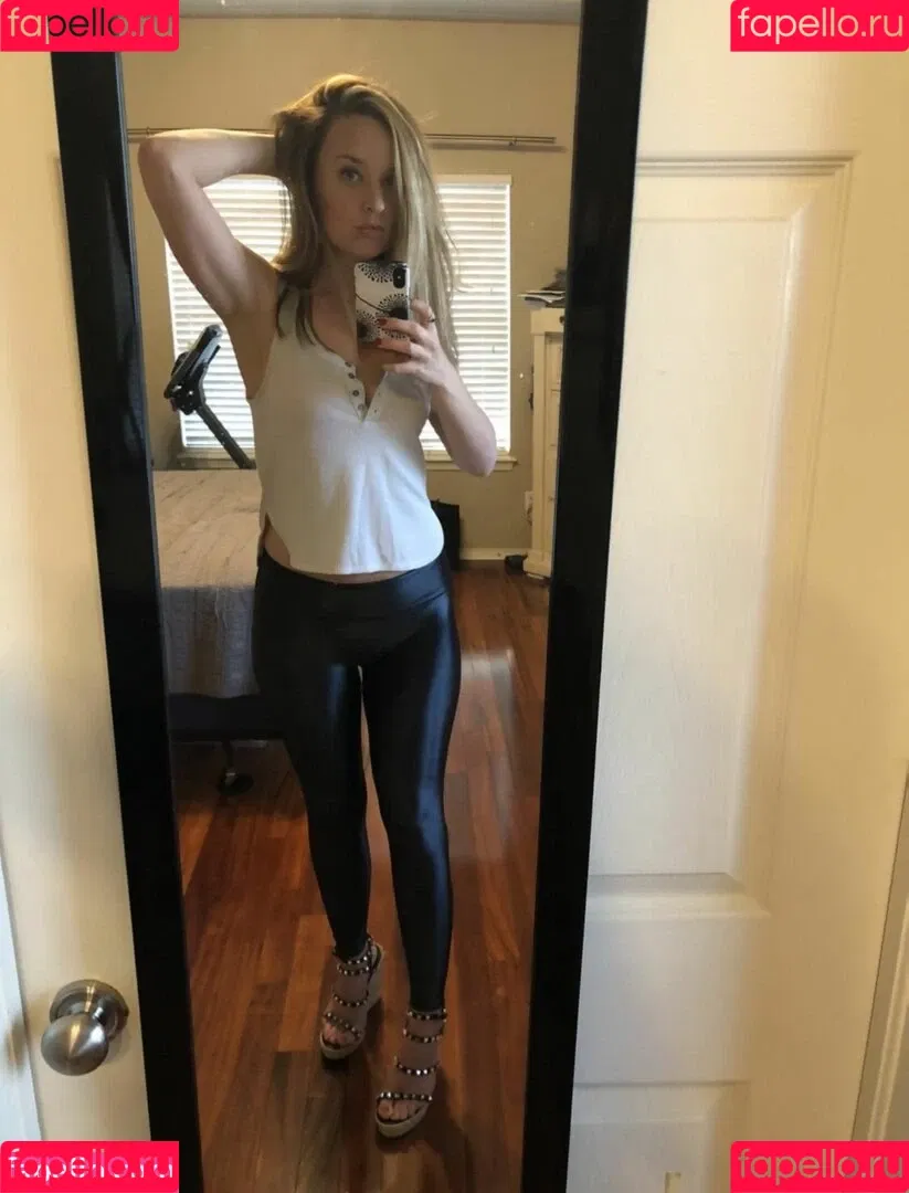 lyric_in_my_head Onlyfans Photo Gallery 