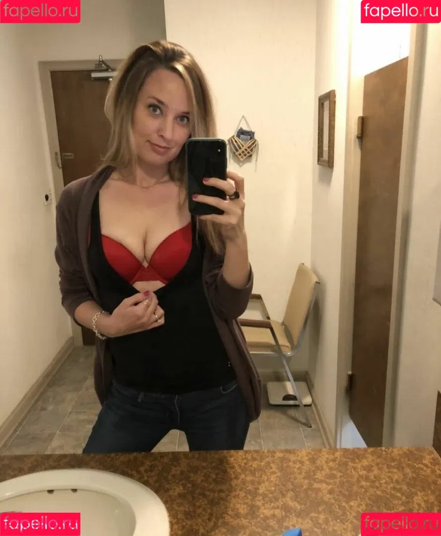 lyric_in_my_head Onlyfans Photo Gallery 