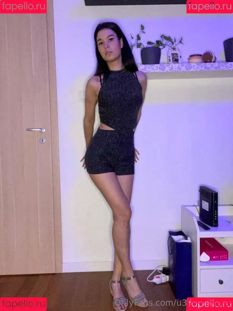 virginallison Onlyfans Photo Gallery 