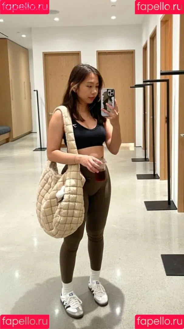 viavmber Onlyfans Photo Gallery 