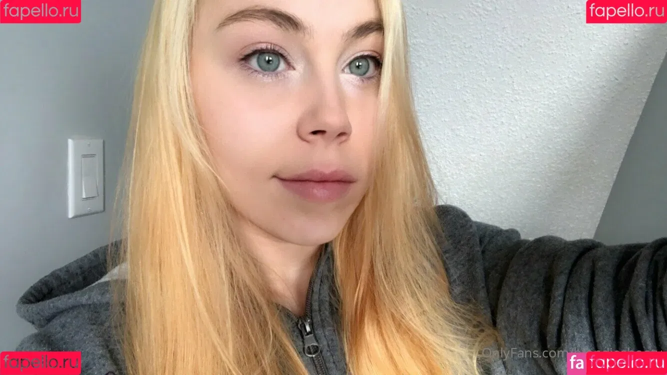blondiesbooty Onlyfans Photo Gallery 