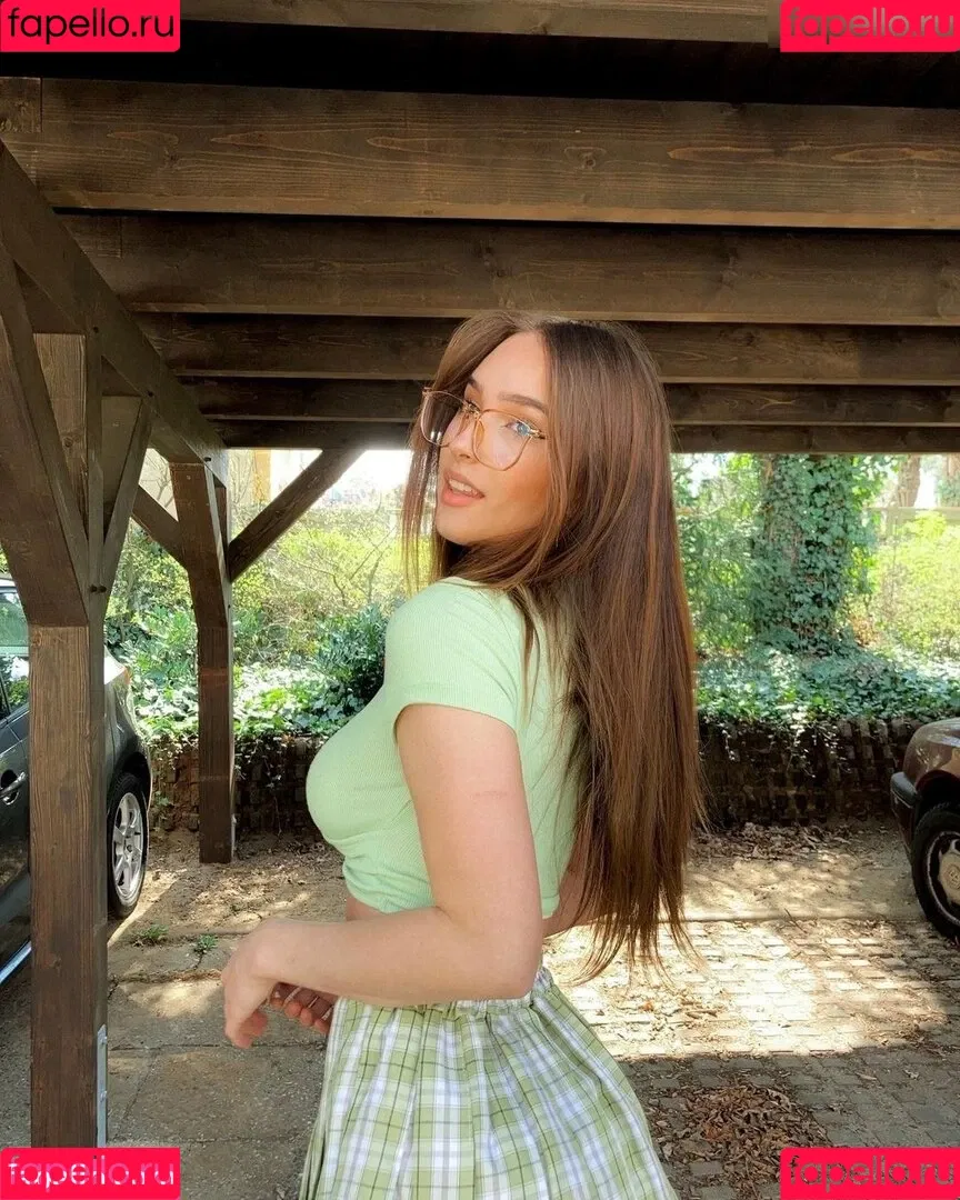 Nona kanal Onlyfans Photo Gallery 