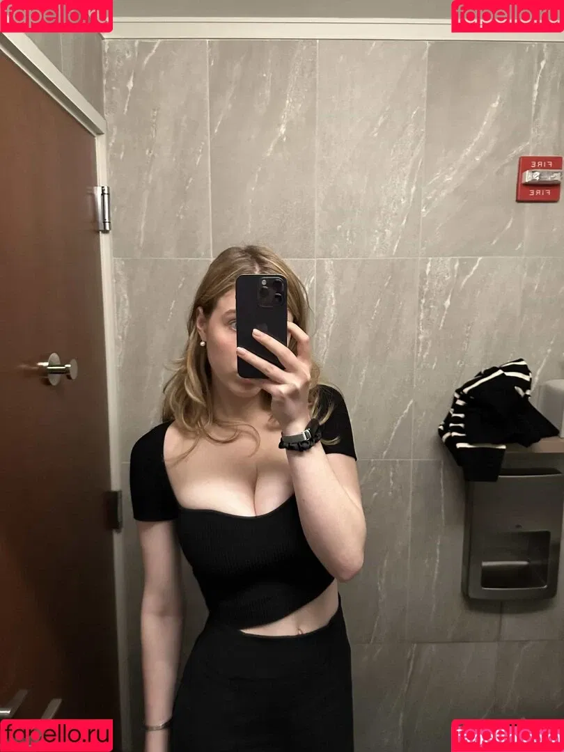 adelynmoore Onlyfans Photo Gallery 