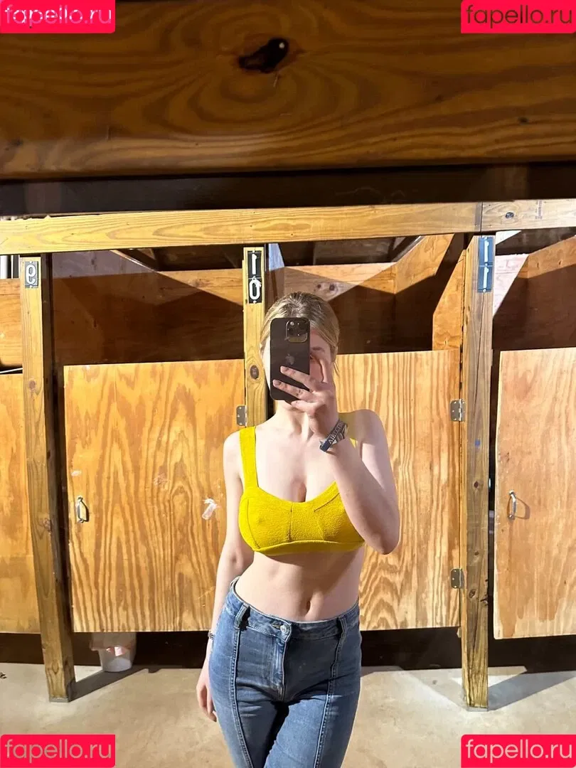 adelynmoore Onlyfans Photo Gallery 