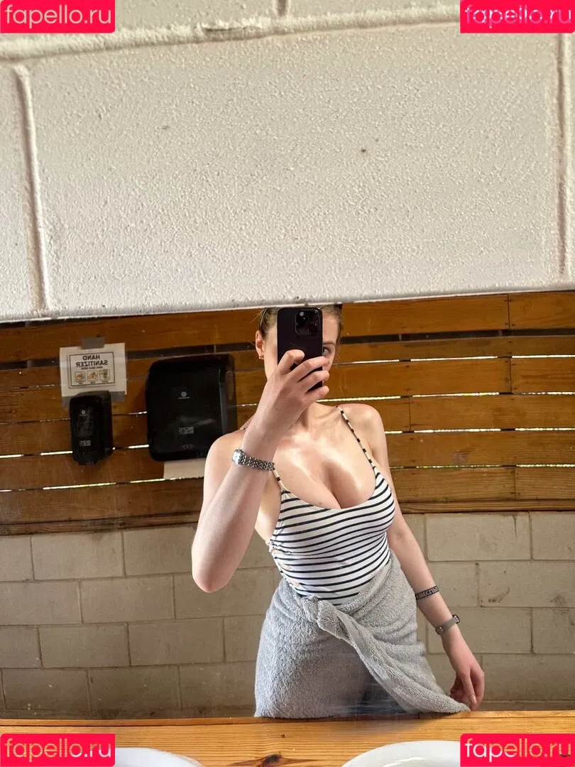adelynmoore Onlyfans Photo Gallery 