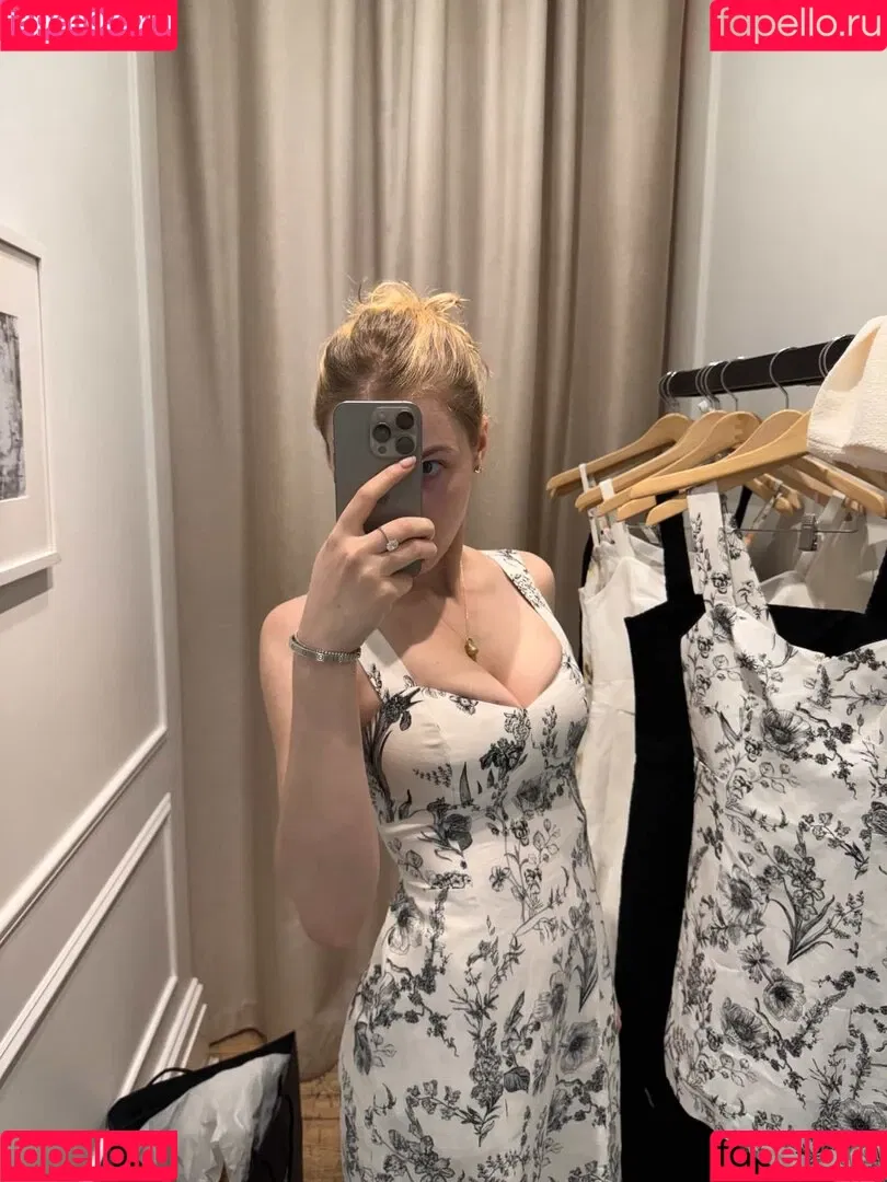 adelynmoore Onlyfans Photo Gallery 