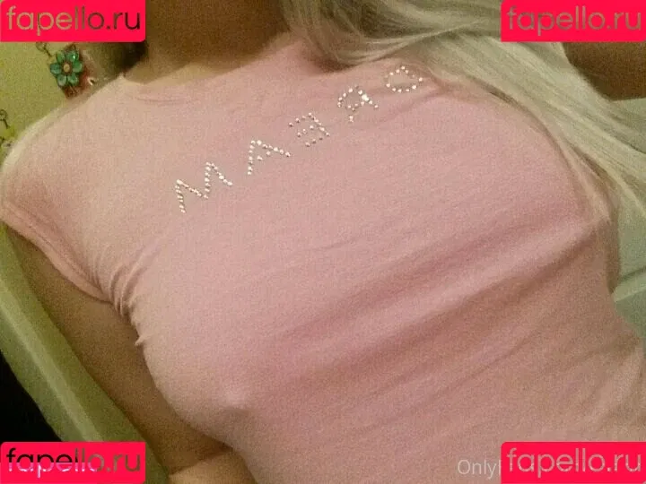 ellirussie Onlyfans Photo Gallery 
