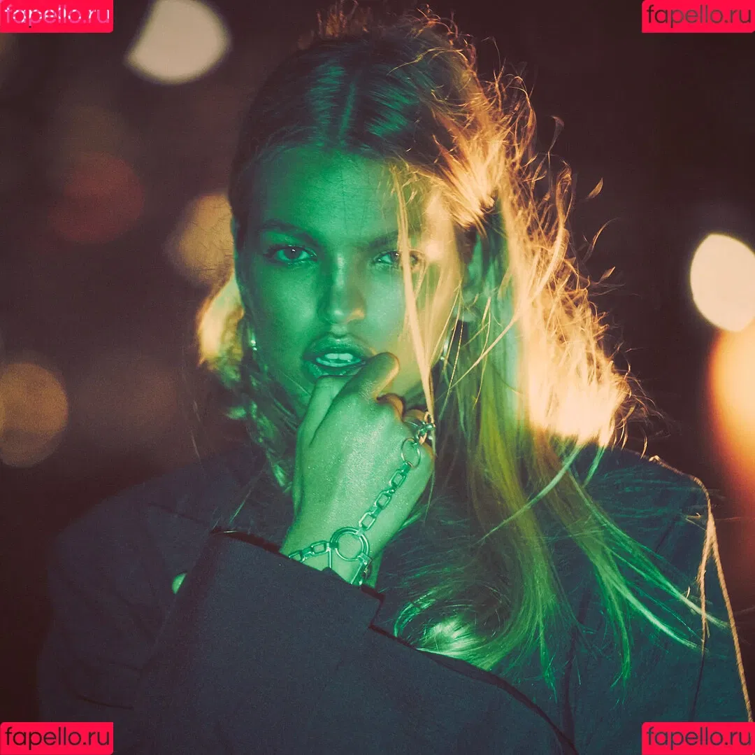 Daphne Groeneveld Onlyfans Photo Gallery 
