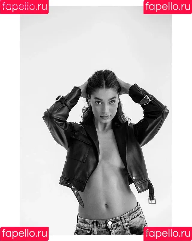 Sarah Posch Onlyfans Photo Gallery 