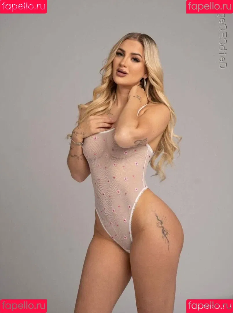 Edda Elisa Onlyfans Photo Gallery 