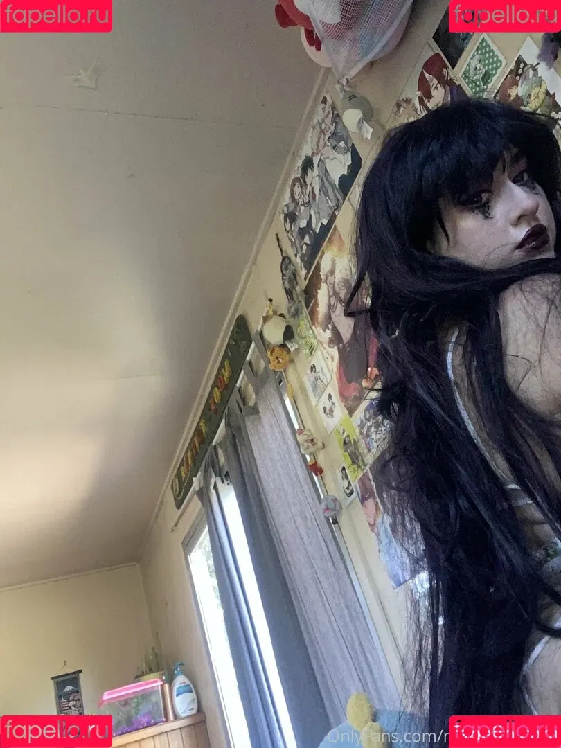 minniealiencos Onlyfans Photo Gallery 