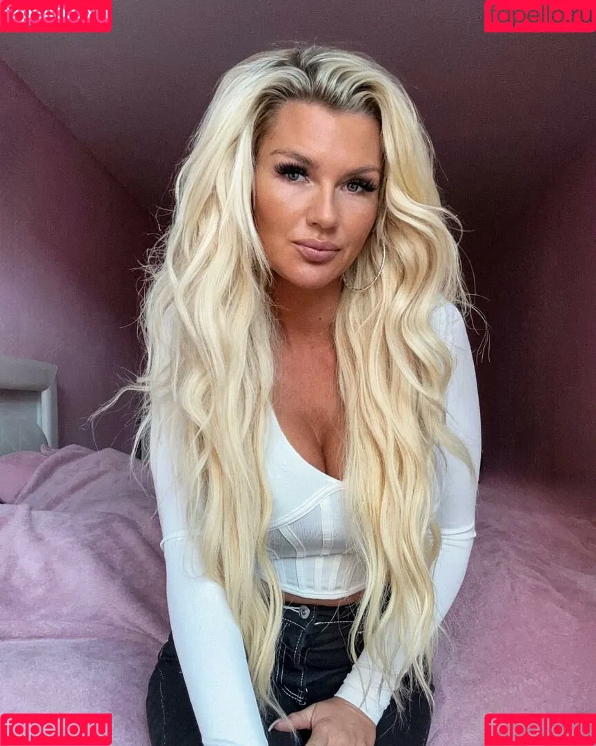 Manja Ihrke Onlyfans Photo Gallery 