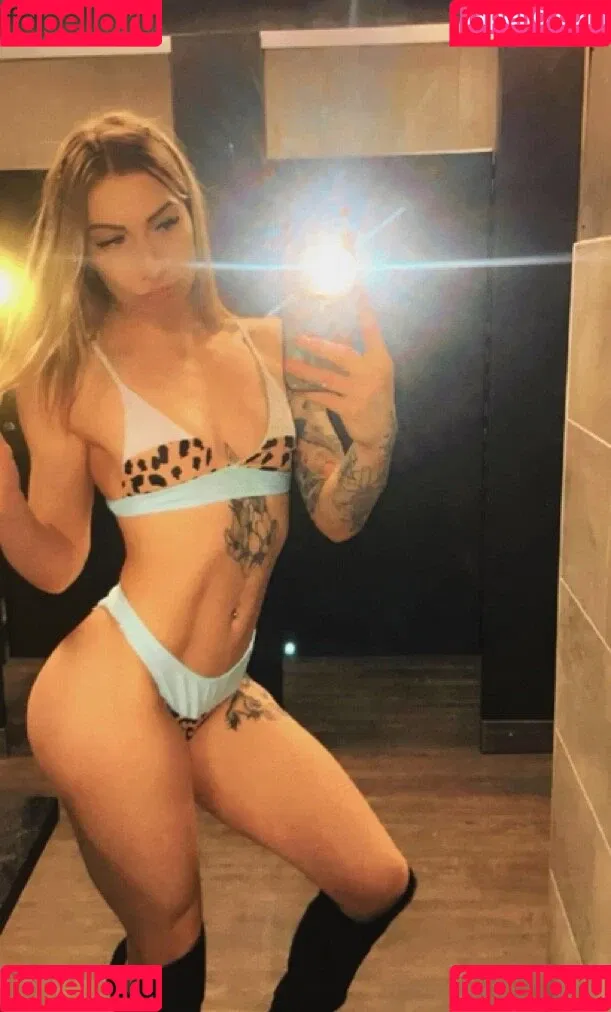 Taylor Flewin Onlyfans Photo Gallery 