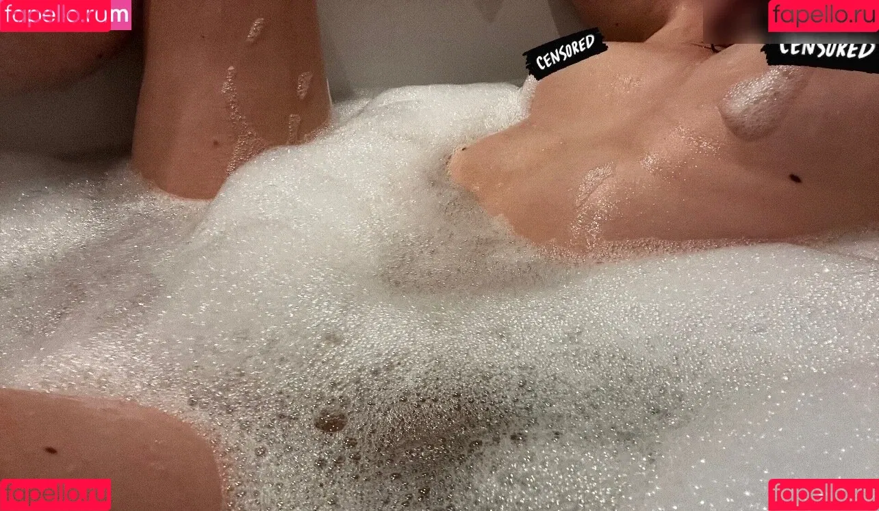 Nexeyredfox Onlyfans Photo Gallery 