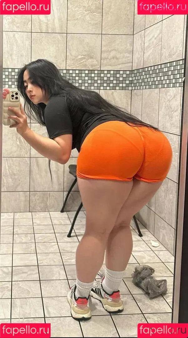 Le3nabae Onlyfans Photo Gallery 