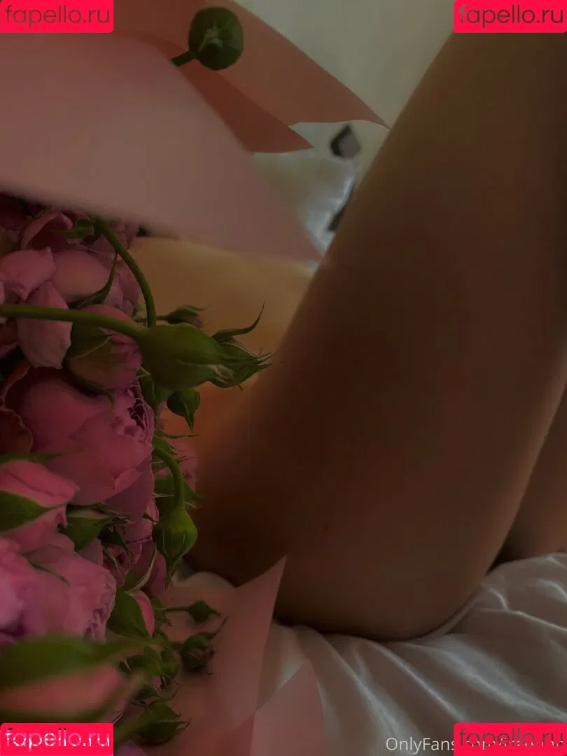 naughtygoddess69 Onlyfans Photo Gallery 
