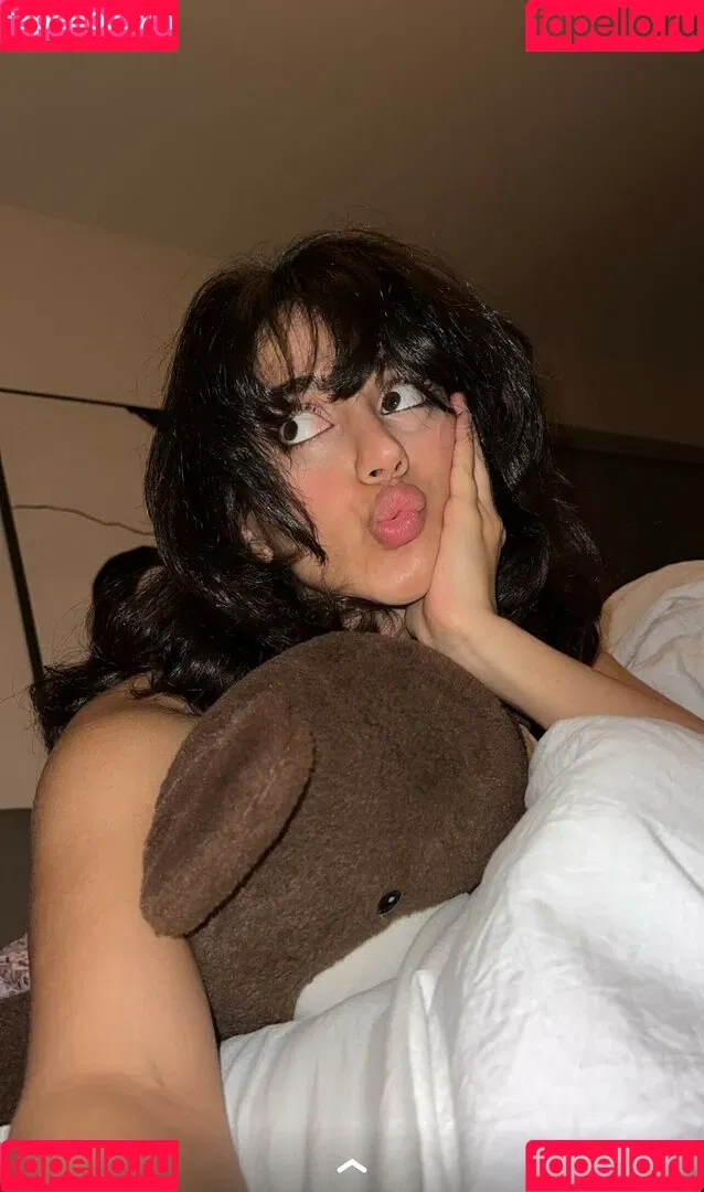 Melody Oz Onlyfans Photo Gallery 
