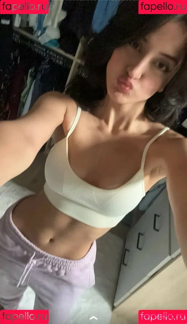 Melody Oz Onlyfans Photo Gallery 