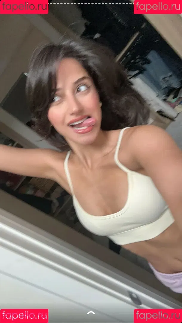 Melody Oz Onlyfans Photo Gallery 