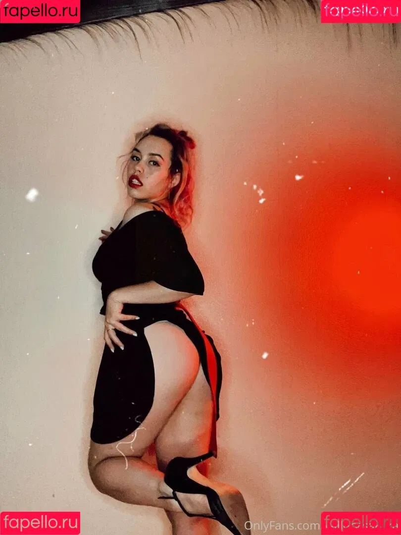 vallery_sakura Onlyfans Photo Gallery 