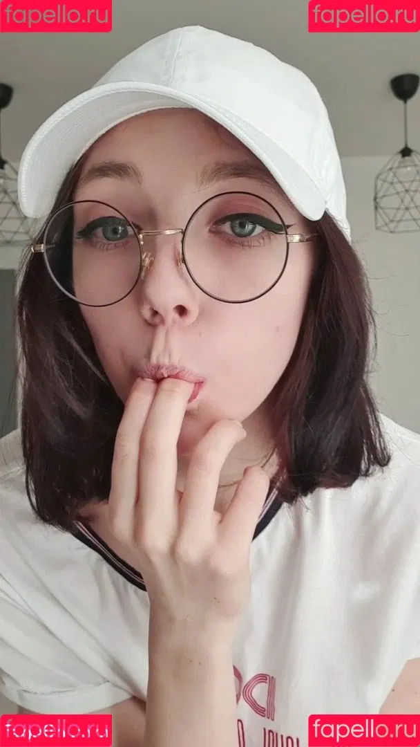 Elles Onlyfans Photo Gallery 