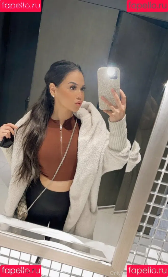 desmariie Onlyfans Photo Gallery 