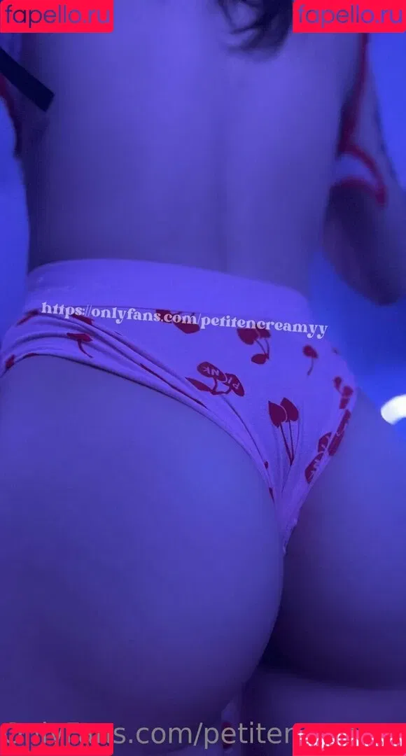 petitencreamyy Onlyfans Photo Gallery 