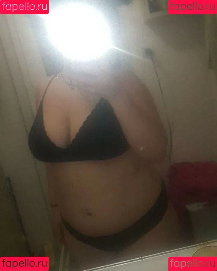 cumslut_val Onlyfans Photo Gallery 