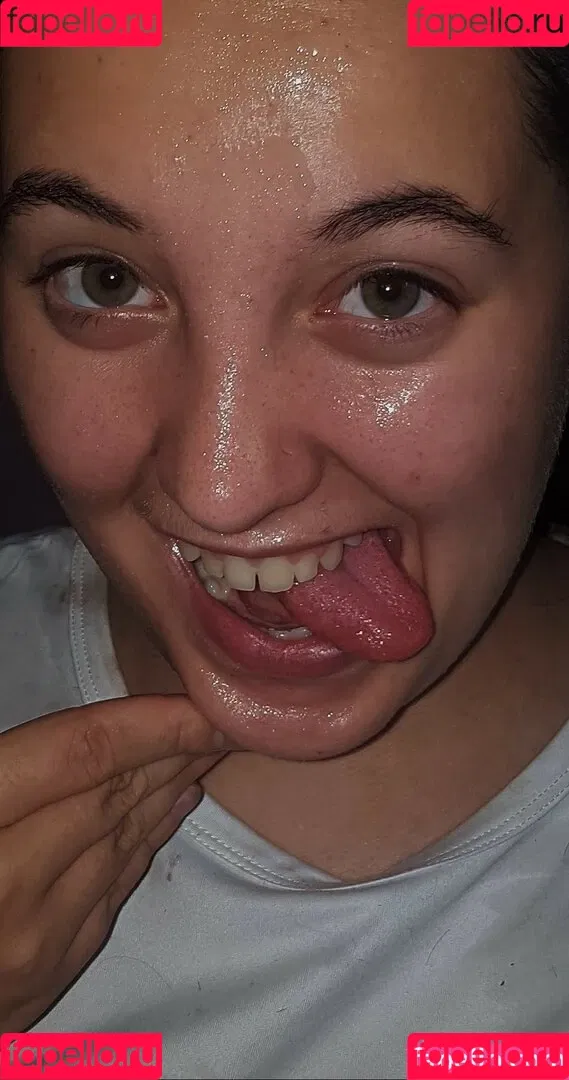 cumslut_val Onlyfans Photo Gallery 