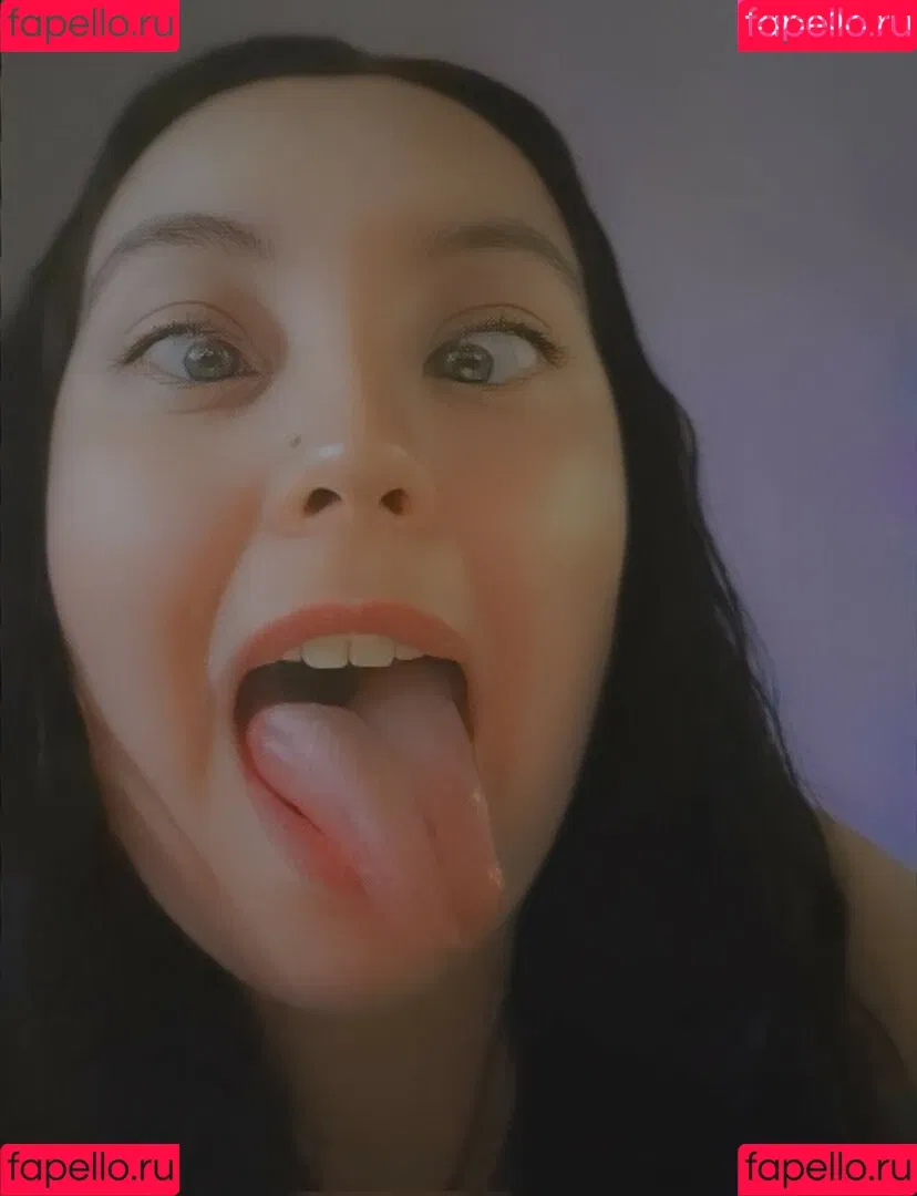 cumslut_val Onlyfans Photo Gallery 
