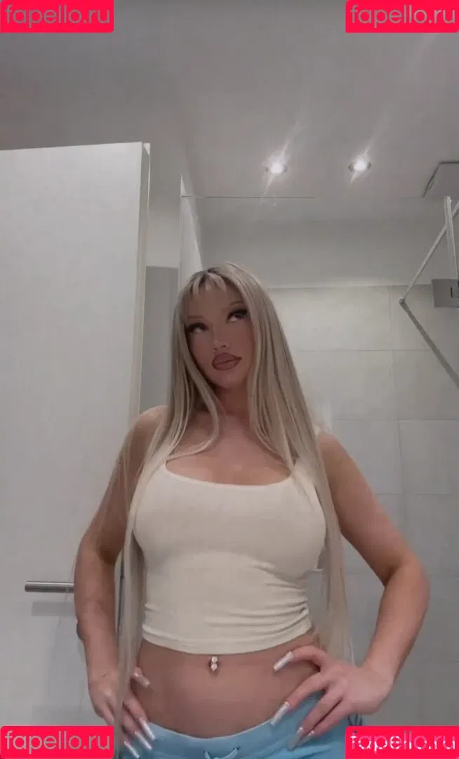 Shirin David Onlyfans Photo Gallery 