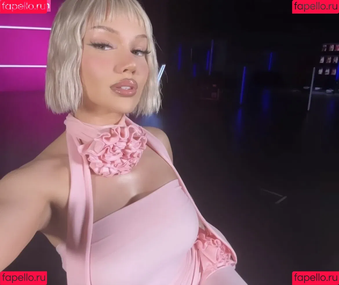 Shirin David Onlyfans Photo Gallery 
