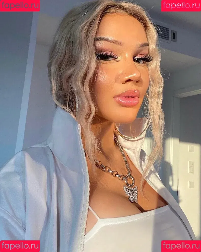 Shirin David Onlyfans Photo Gallery 