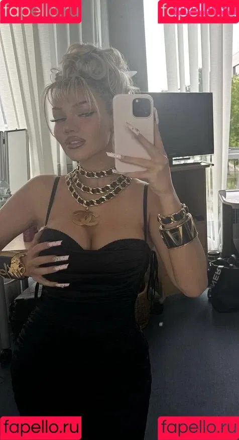 Shirin David Onlyfans Photo Gallery 