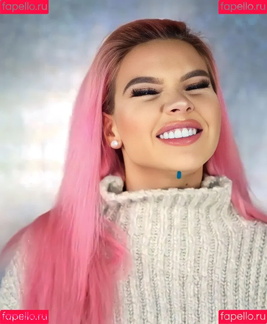 Shirin David Onlyfans Photo Gallery 
