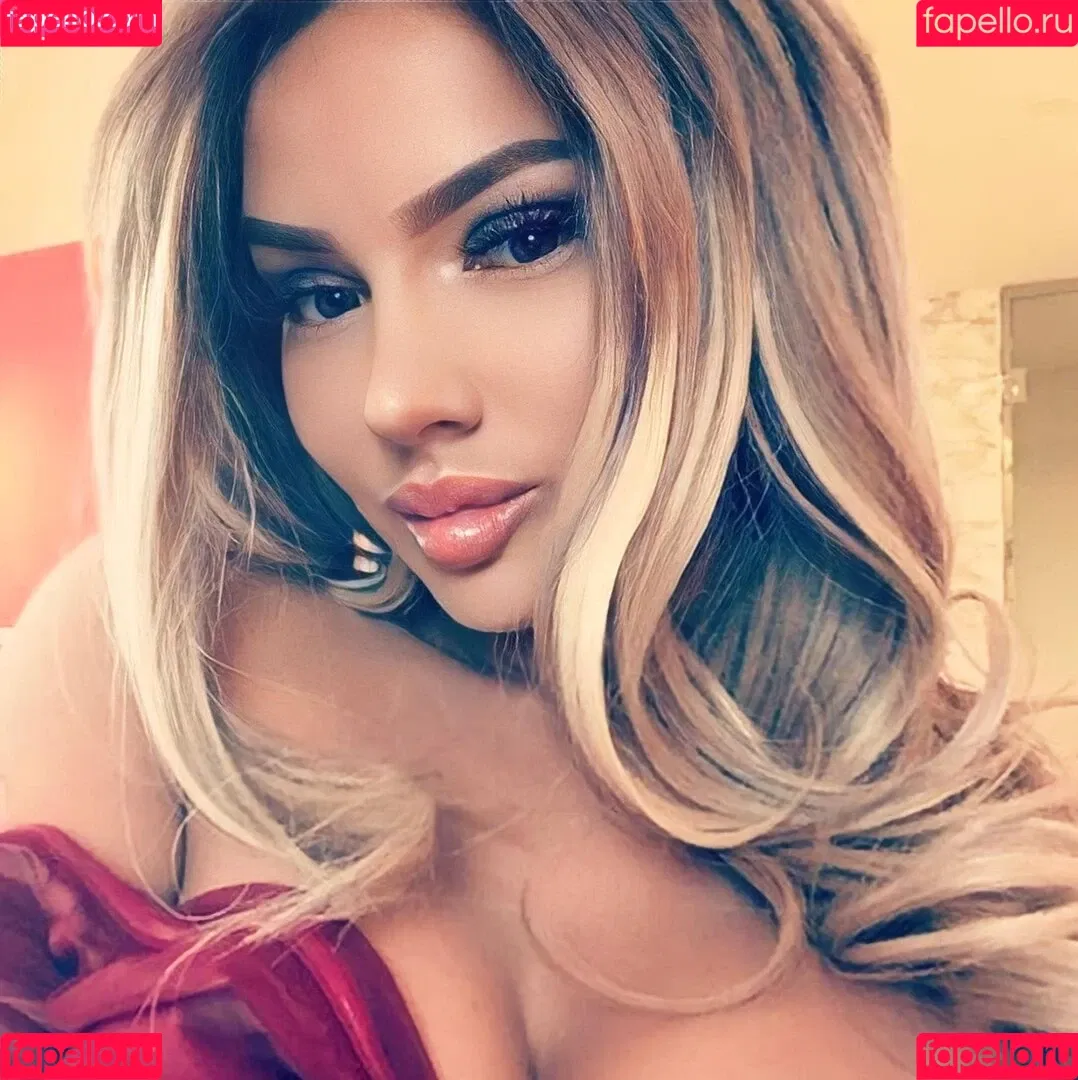 Shirin David Onlyfans Photo Gallery 