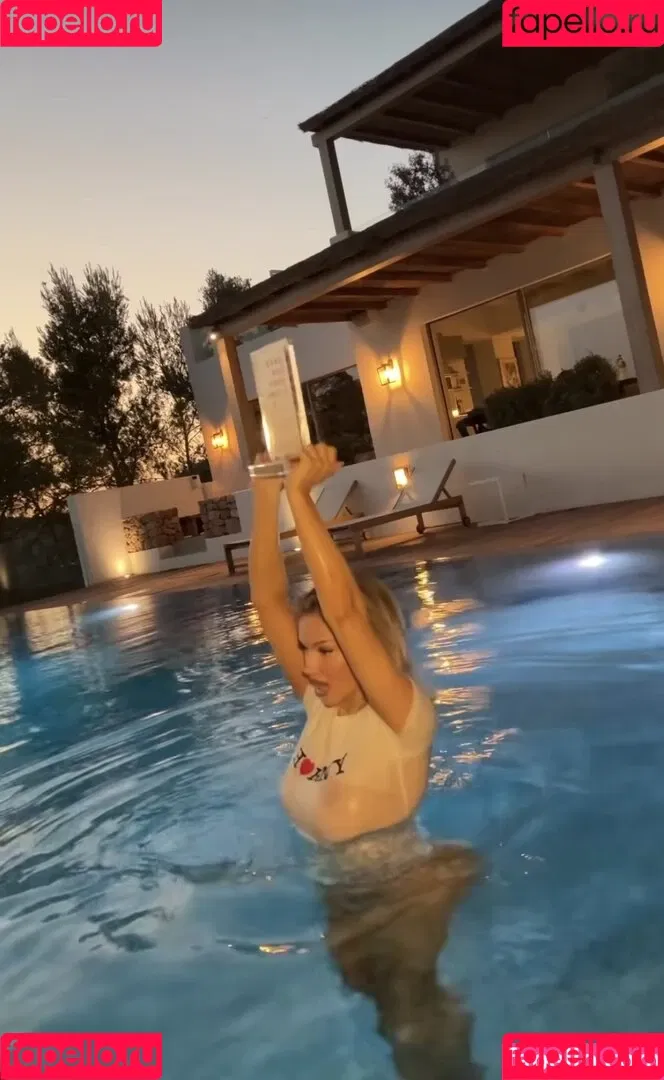 Shirin David Onlyfans Photo Gallery 