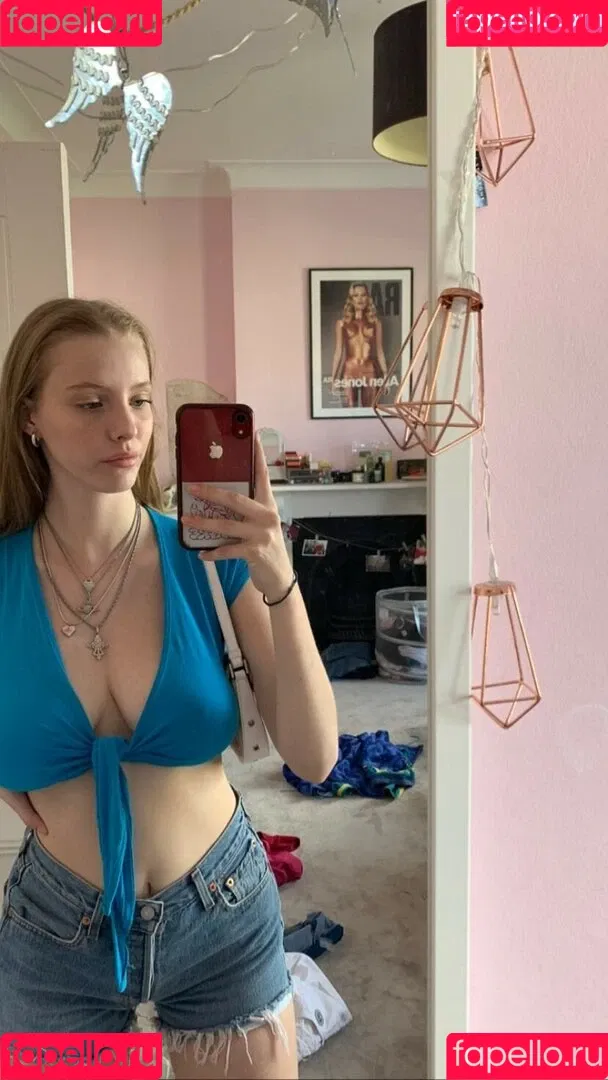 Eliza Goldsmith Onlyfans Photo Gallery 