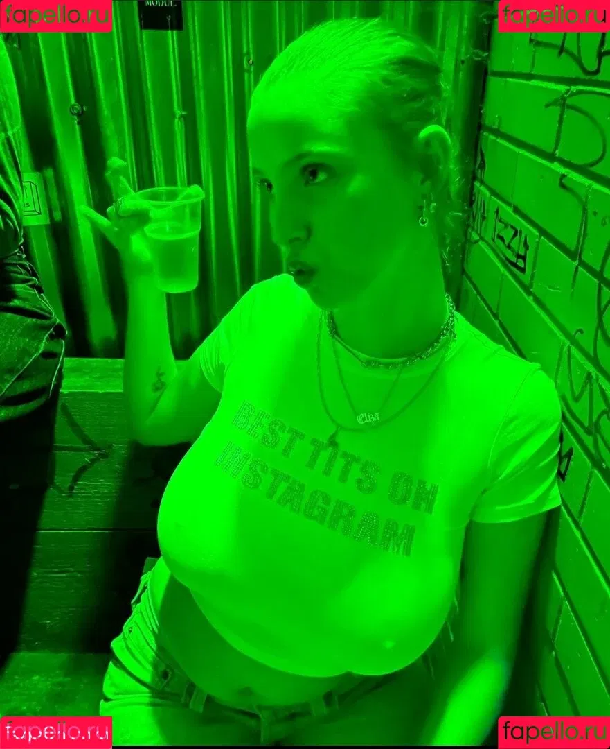 Eliza Goldsmith Onlyfans Photo Gallery 