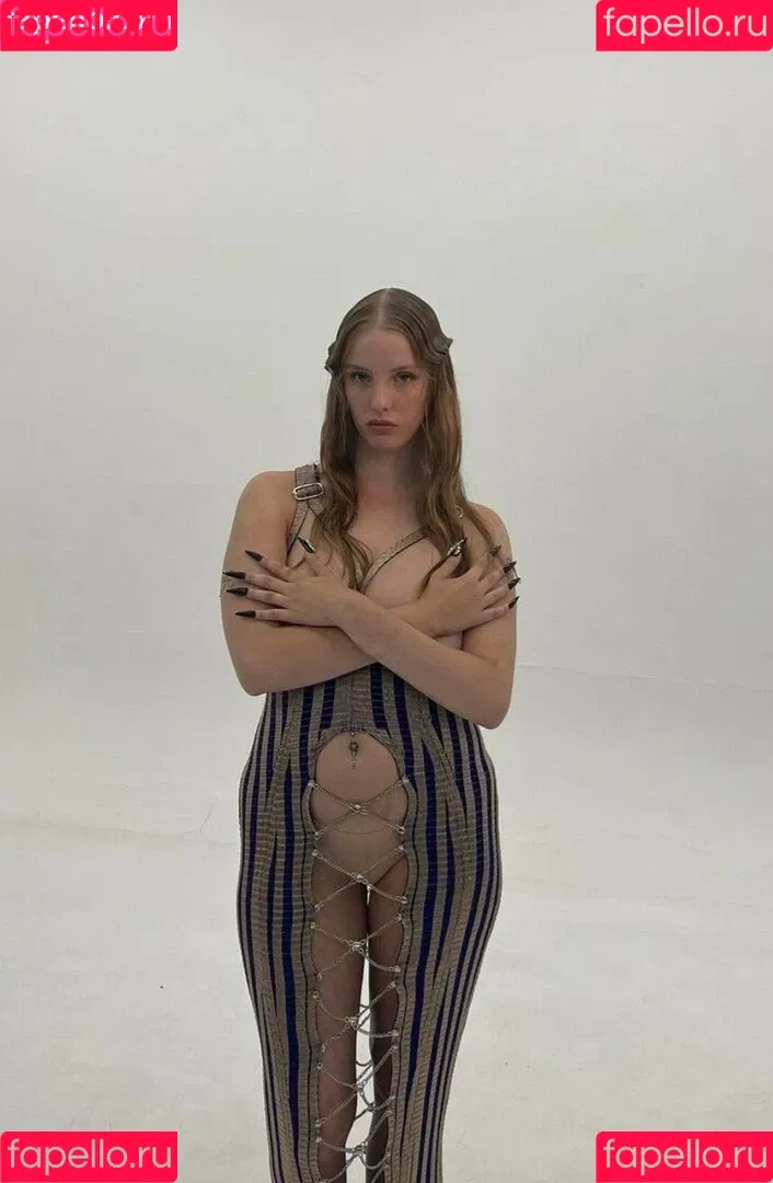 Eliza Goldsmith Onlyfans Photo Gallery 