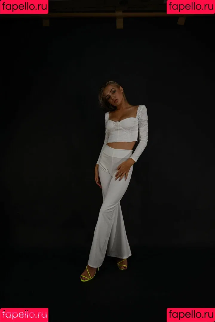 Anastasia Kosteniuk Onlyfans Photo Gallery 