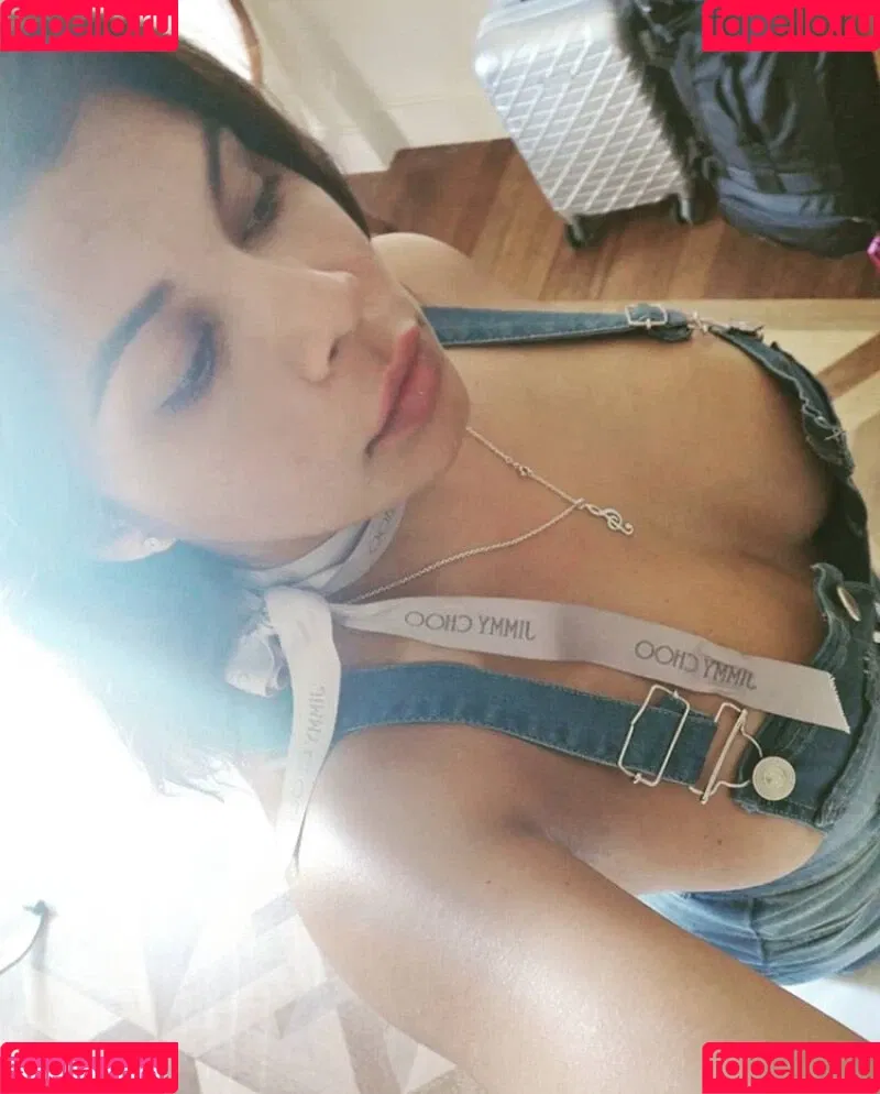Indira Weis Onlyfans Photo Gallery 