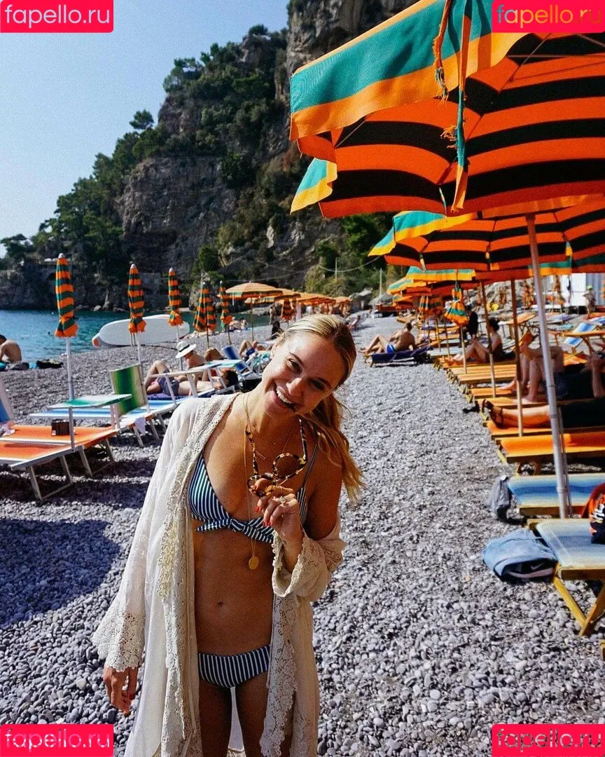 Becca Tobin Onlyfans Photo Gallery 
