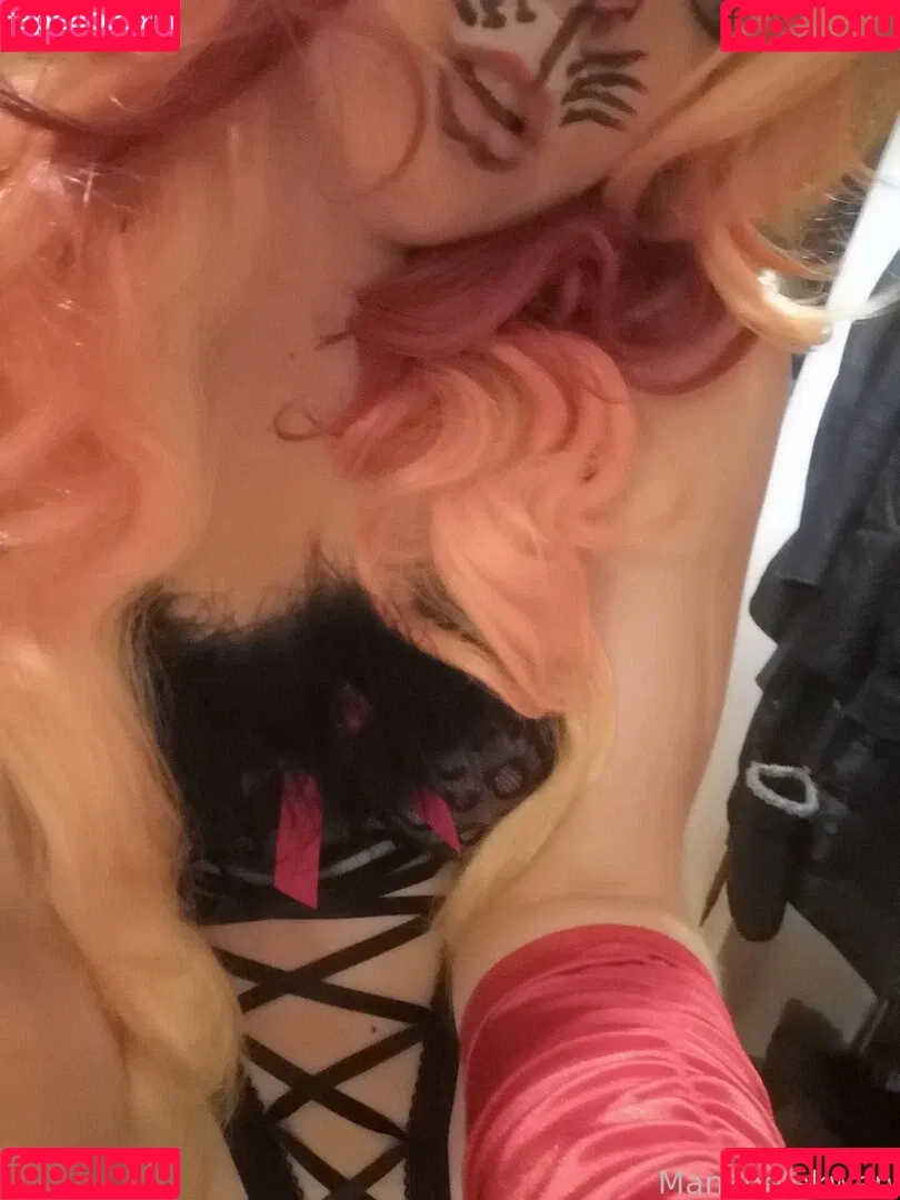 Mankhelekwen Onlyfans Photo Gallery 