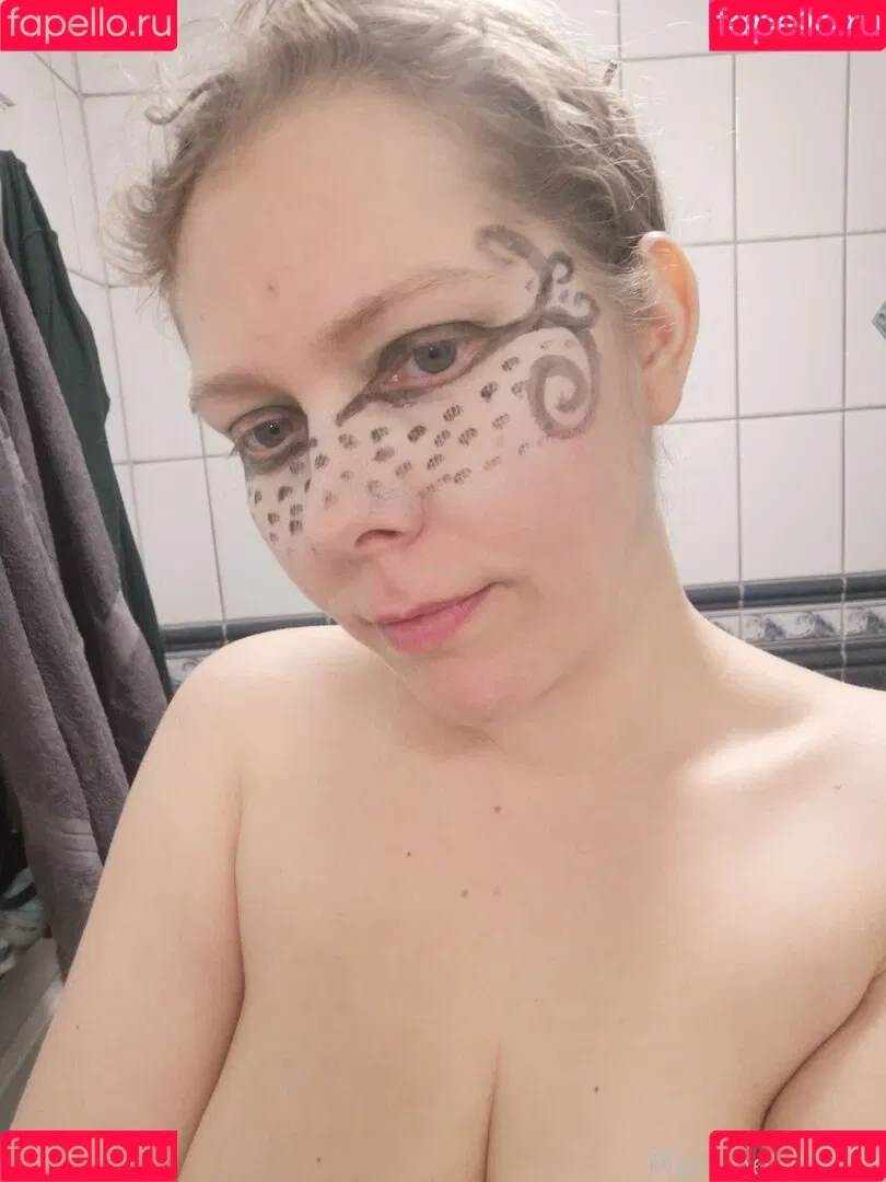 Mankhelekwen Onlyfans Photo Gallery 