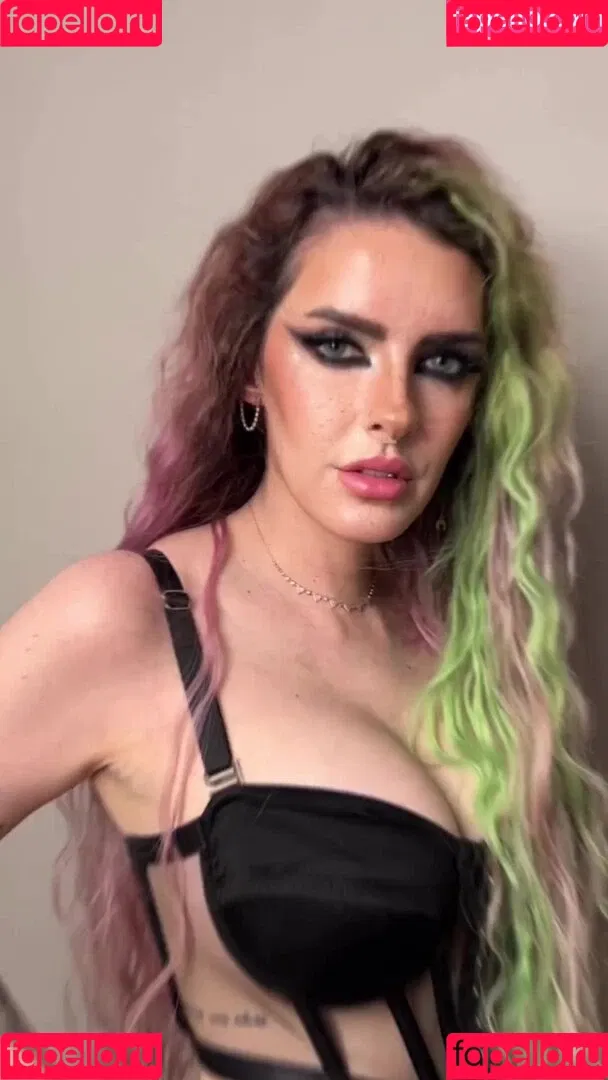 Karen Bachini Onlyfans Photo Gallery 
