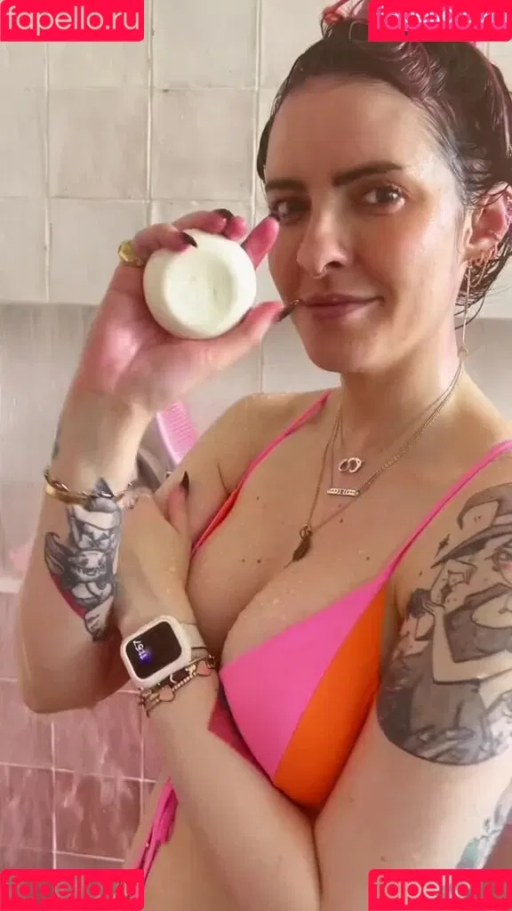 Karen Bachini Onlyfans Photo Gallery 