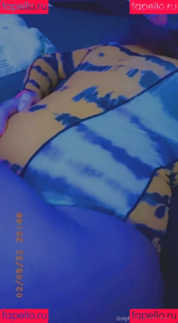ellaeating Onlyfans Photo Gallery 