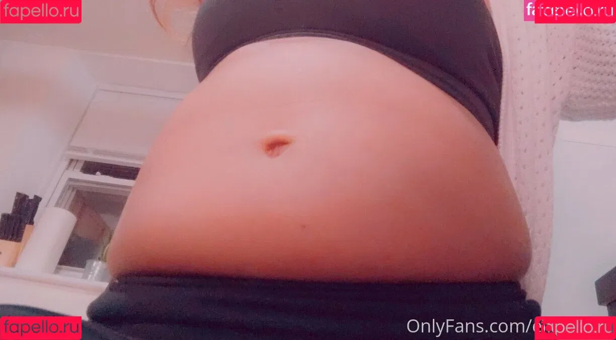 ellaeating Onlyfans Photo Gallery 